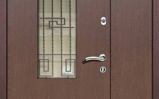 металлическая полуторная дверь со стеклопакетом и кованой решеткой